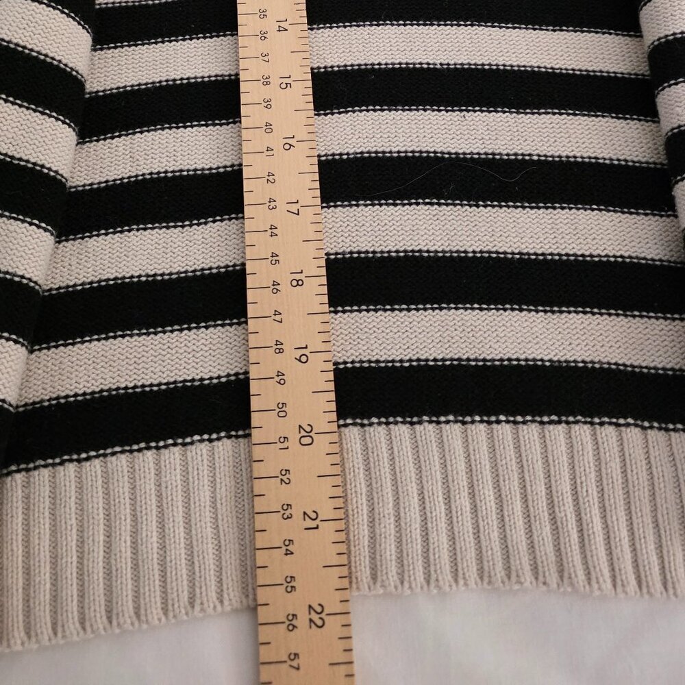 H&M women's Cardigan crewneck sweater, size Large. - Picture 7 of 9